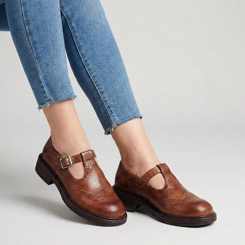Vintage-Inspired Marie Anne Shoes with Brogue Detailing and Chunky Sole