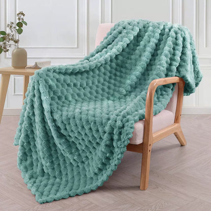 Modern Textured Fleece Throw Blanket With Bubble Design