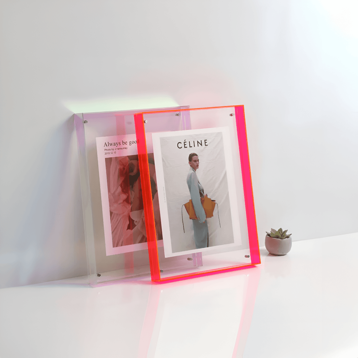 Modern Acrylic Picture Frame With Transparent Design